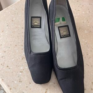 Nina Black Women's Flats